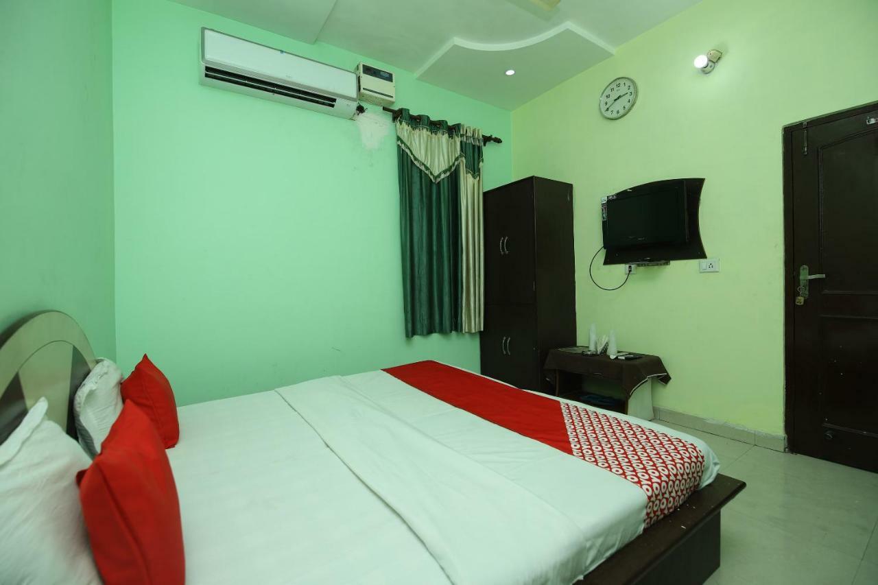 Hotel Deep Palace Jind Екстер'єр фото